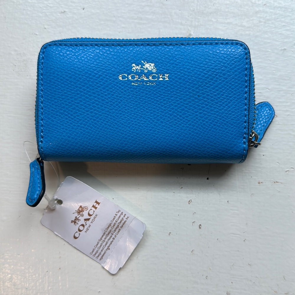 NWT Coach wallet/change purse/card holder, sky blue.